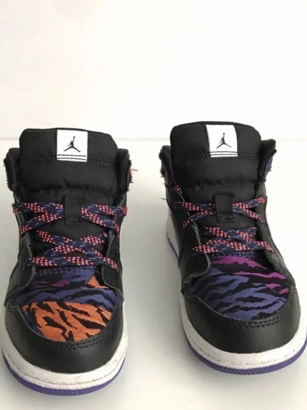 Nike Air Jordan 1 Mid SE GS 
